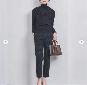 united arrows 도트 자카드 슬림 팬츠