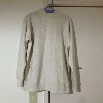 아멘 하이넥 트레이닝복