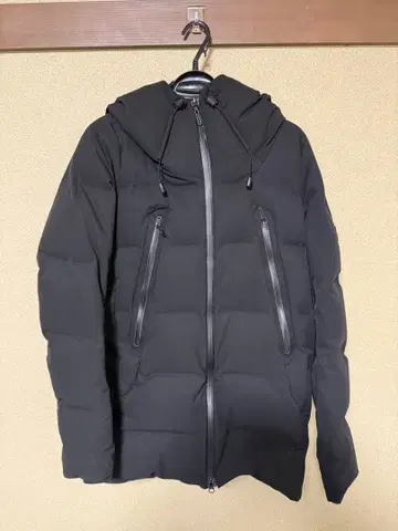 데상트 미즈사와 다운 올테라인 마운테니아 다운 자켓