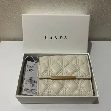 RANDA 퀼팅 3단 폴더형 미니 지갑 아이보리