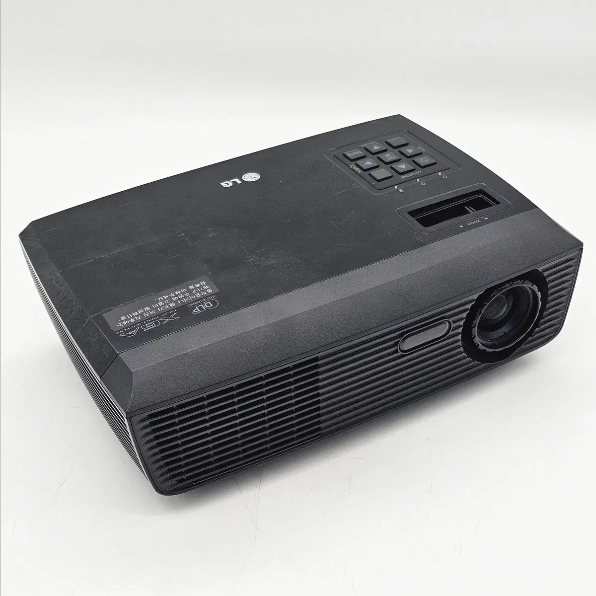 LG BS275 2700 ANSI SVGA used beam projector