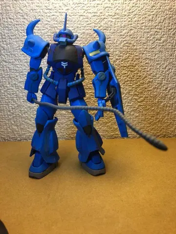 건담 시리즈의 건담 프라모델 완성품