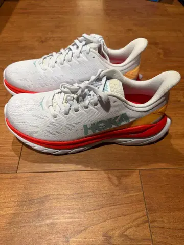 HOKA ONE ONE 마하4 러닝화 화이트 26cm