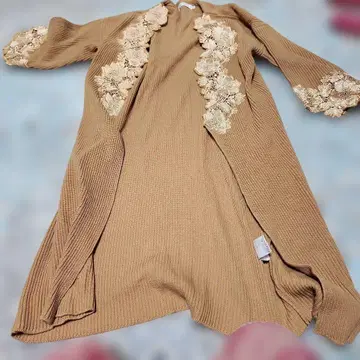 베이지 리브 가디건 레이스 장식