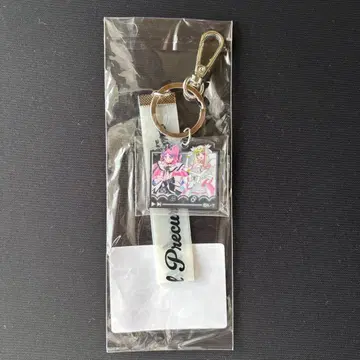 즈큔 아크릴 키링