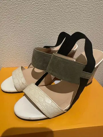 GALLARDAGALANTE 오픈토 샌들