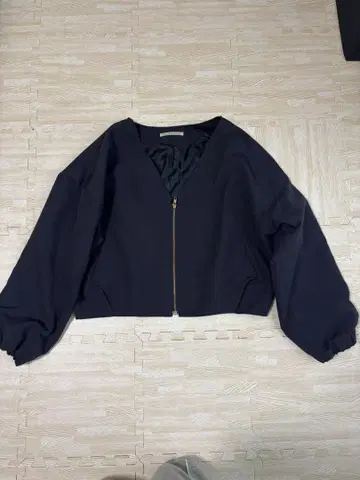 KBF 네이비 크롭 자켓