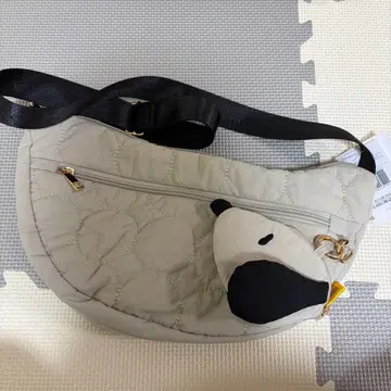 스누피 PEANUTS 숄더백 그레이 강아지 모티브