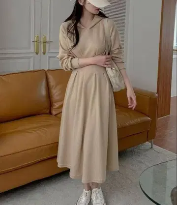 후드 부착 턱 롱 원피스 베이지 XL