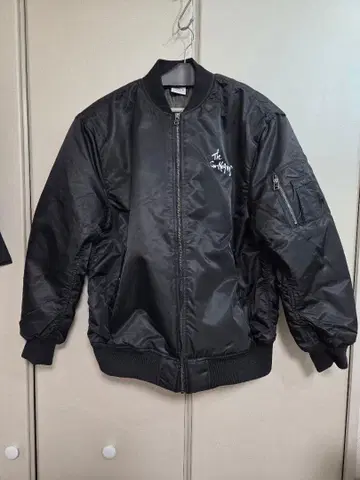 JAMBO JAPAN 점퍼 크로마니욘즈