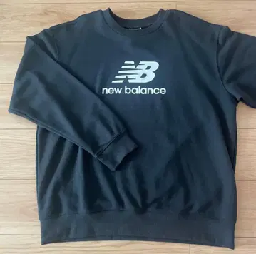 거의 미사용 new balance 블랙 맨투맨 L