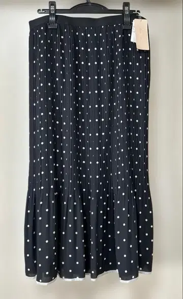 새상품 로즈 티아라 블랙 도트 무늬 플리츠 플레어 스커트 롱