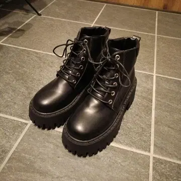 Noubel Voug Relax. 통굽 부츠