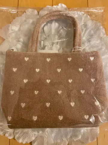 새상품 FEILER 페일러 신상 신색 러브리 하트 백 베이지