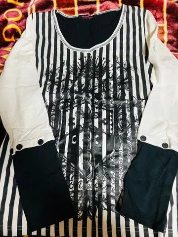 [ 새상품급 ] ALGONQUINS 티셔츠