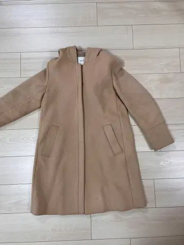 스픽 앤 스팬 코트