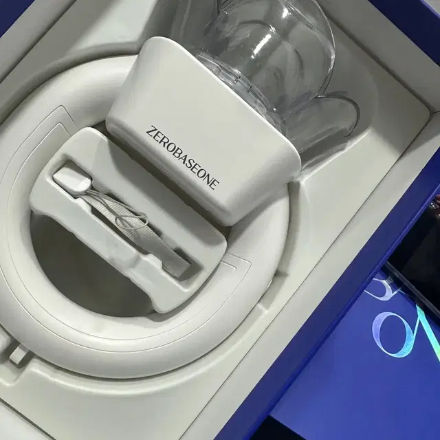 로즈봉 양도합니다 김지웅장하오성한빈석매튜김태래리키김규빈박건욱한유진