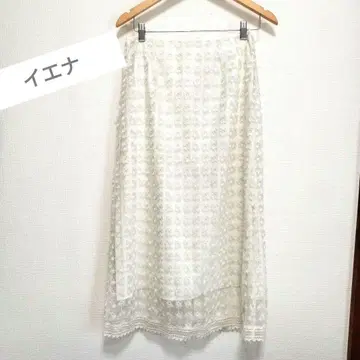 새상품급 이에나 레이스 스커트
