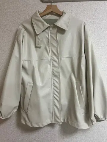 미스틱 페이크 가죽 자켓