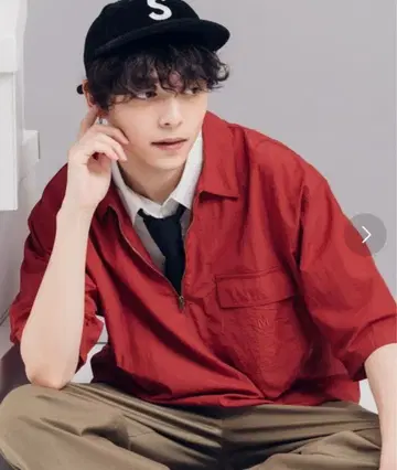 MUHET 레드 나일론 셔츠 지퍼