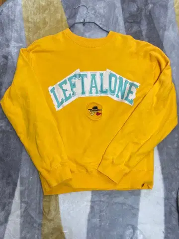 레프트 얼론(Left Alone) 트레이닝복 M 사이즈