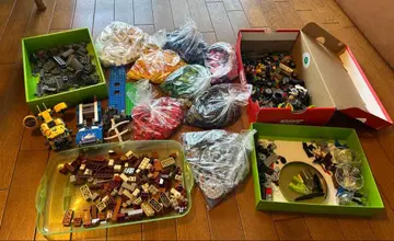 레고 블록 세트와 설명서