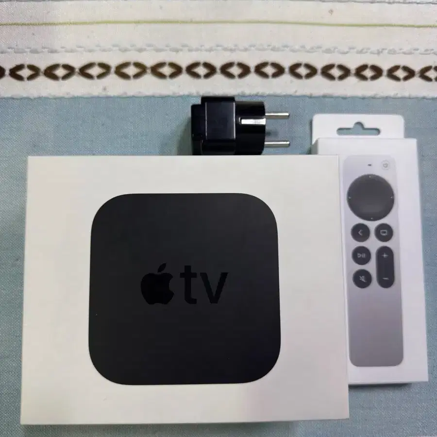 Apple TV 4K (1st Gen) and Siri Remote