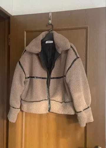 새상품급 보아 블루종 M~L 사이즈 보아 자켓