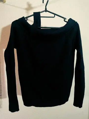 ASOS 오프숄더 니트