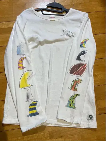 프리 레이지 핀 디자인 롱 T