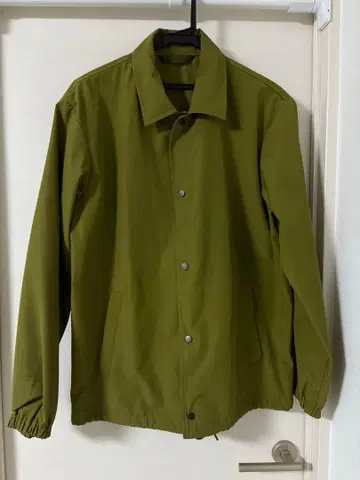 올리브 그린 단추식 자켓 점퍼 블루종 코트