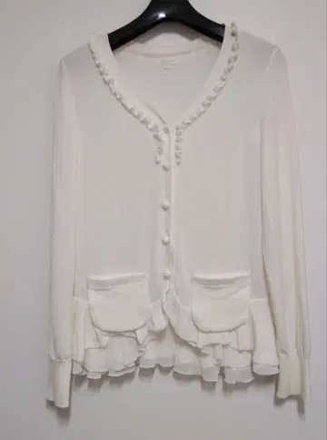 TOBECHIC 새상품급 화이트 프릴 가디건 사이즈 III