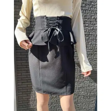 EATME 레이스업 페플럼 타이트 스커트