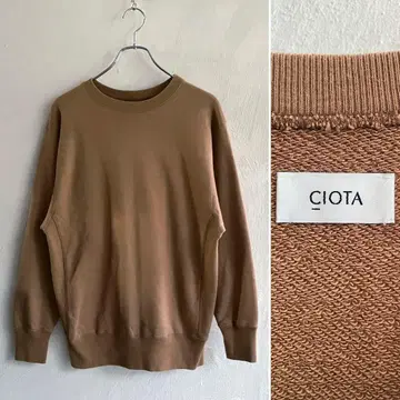 새상품급 CIOTA 수빈 코튼 크루넥 맨투맨 시오타 베이지