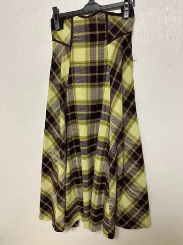 [ 새상품 ] And Couture 체크 무늬 타이트 스커트