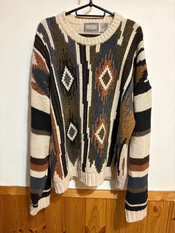 빈티지 1990년대 콘크리트 아즈텍 패턴 니트 크루넥 스웨터