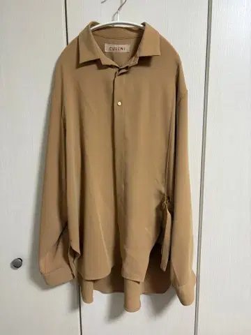 CULLNI 베이지 긴팔 셔츠 사이즈 2(L)