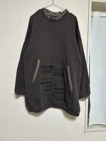 드럭 스토어즈 다크 브라운 튜닉 긴팔 프릴 옷깃