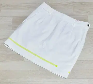 뉴발란스 골프 여성용 맨투맨 스커트 의류 M 사이즈 새상품