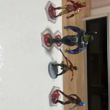 어벤져스 피규어 세트