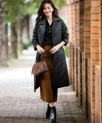 23구 고기능 다운 ADS 스티치리스 체스터 디자인 다운 코트