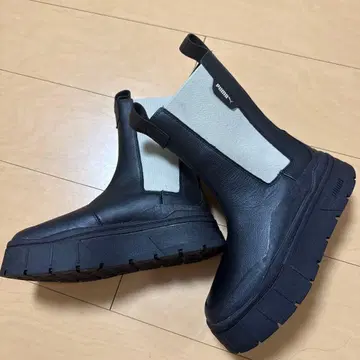 PUMA 사이드 고어 부츠 블랙