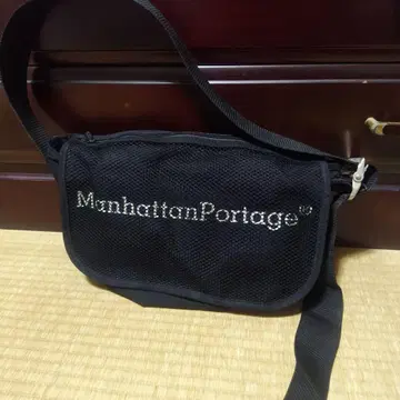 맨해튼 포티지 메신저 백