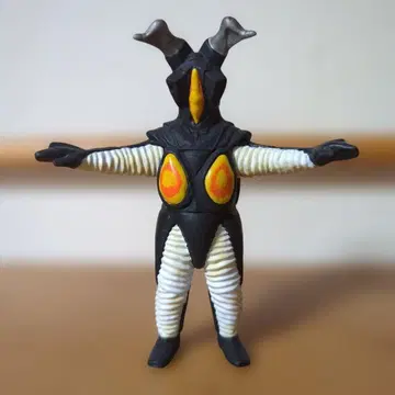 제튼 울트라 괴수 시리즈 재도색