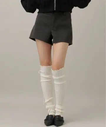 3.3 Field Trip / 울 라이크 타이트 숏팬츠