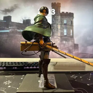 제일복권 리바이 b상 피규어