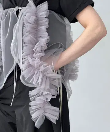 MAISON CHUCLLA 튤 랩 스커트 베어탑