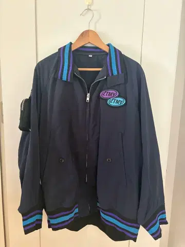 계속 한밤중이면 좋을 텐데 나일론 자켓