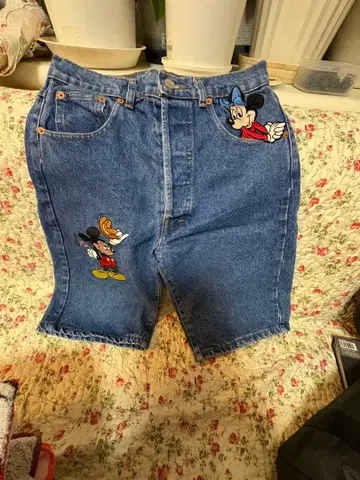 미키마우스 자수 데님 숏팬츠