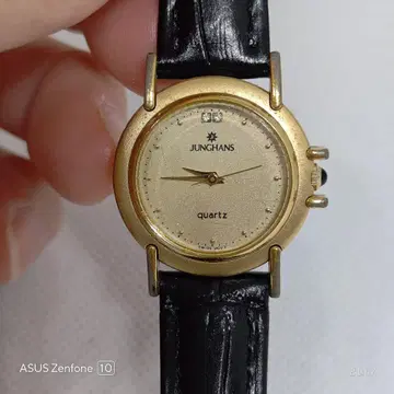 준 한스 여성용 쿼츠 작동 배터리 새상품 벨트 새상품 골드 컬러